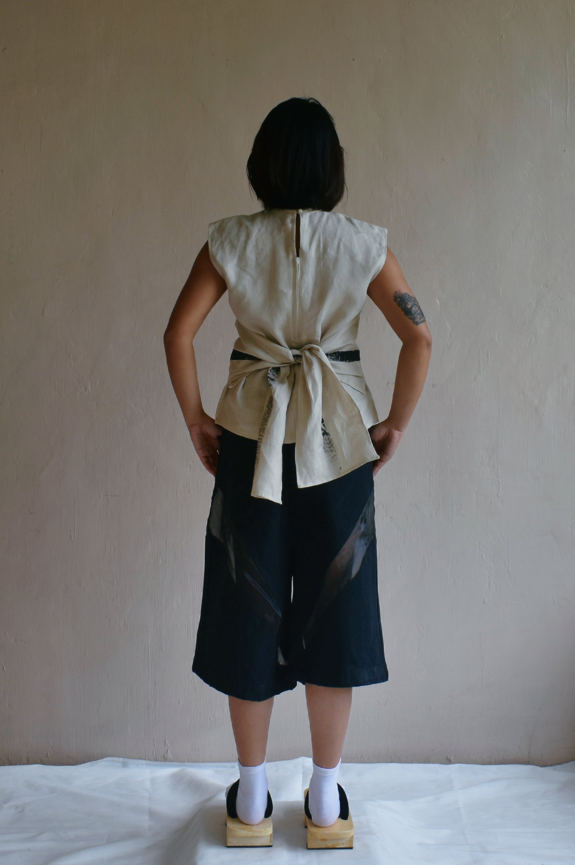 Linen Tie up Top
