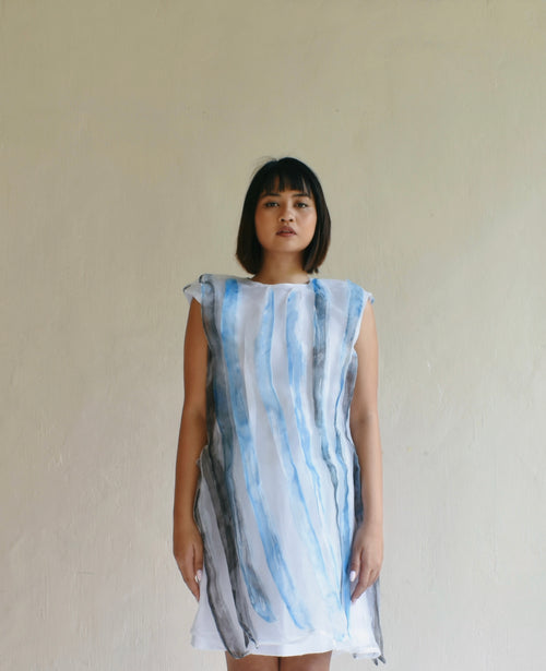 A Wave in a Dress