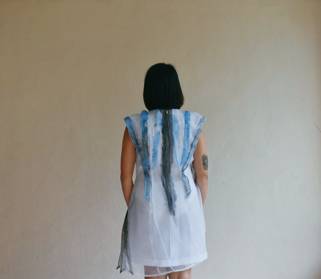 A Wave in a Dress