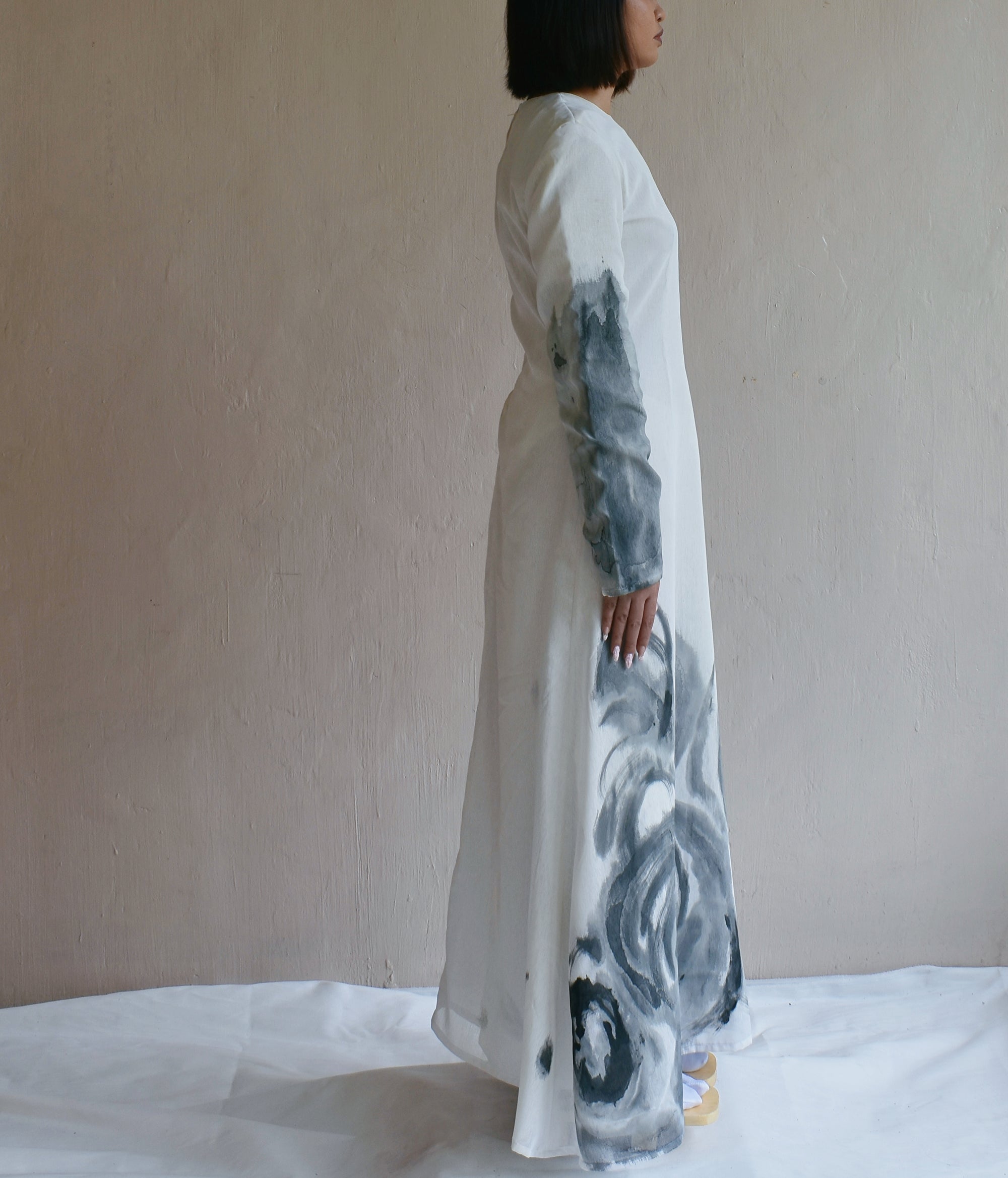 The MVN Abaya