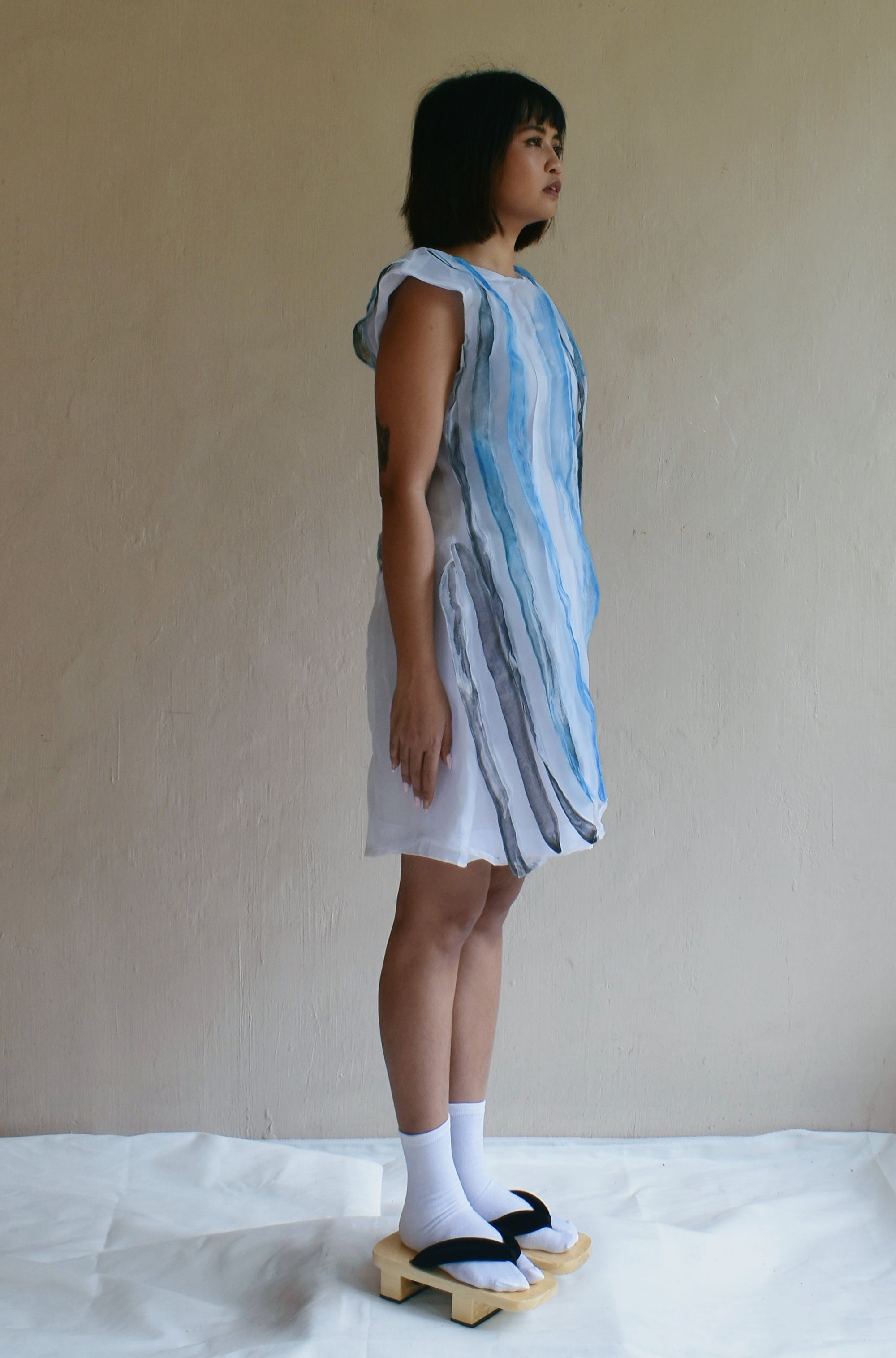 A Wave in a Dress