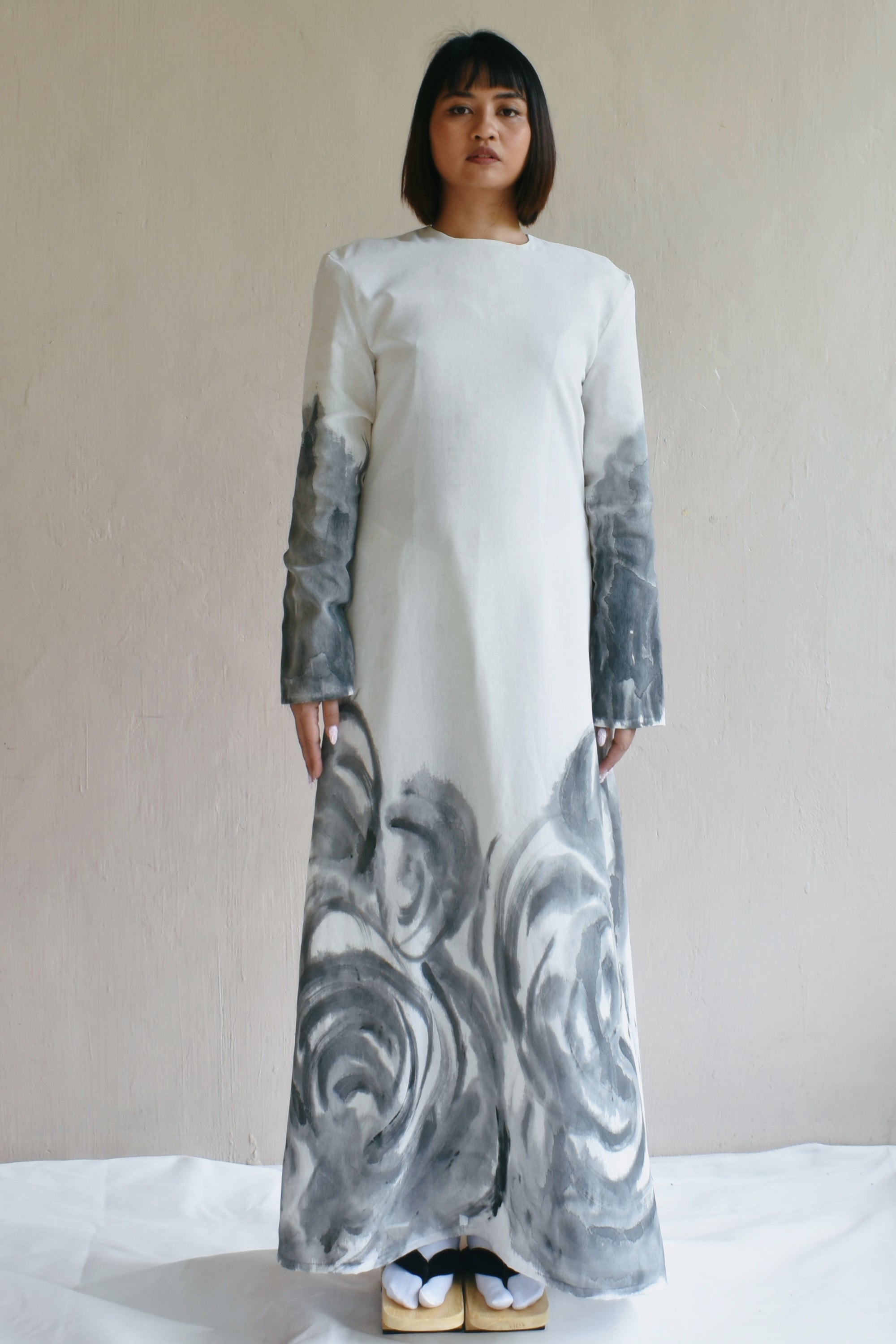 The MVN Abaya